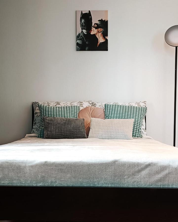 Duzy Prywatny Pokoj Blisko Starego Miasta. Pokoj 7 Warsaw Exterior photo